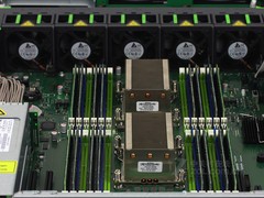 绿色IT高效典范 富士通RX300 S7评测 